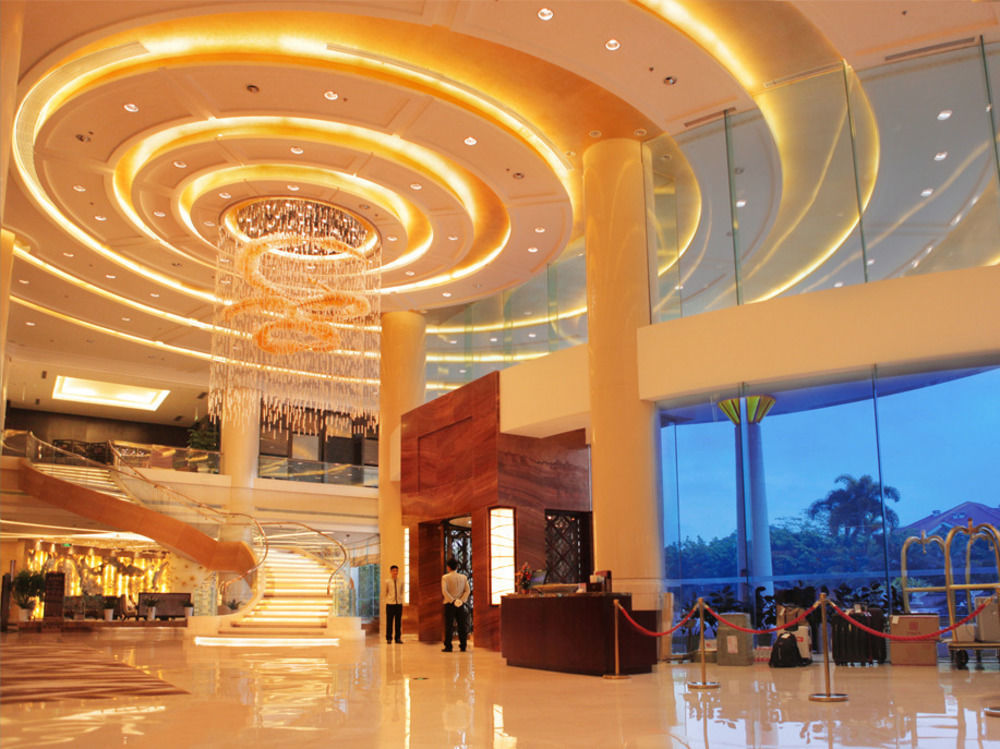 Golden Shining New Century Grand Hotel Beihai Esterno foto